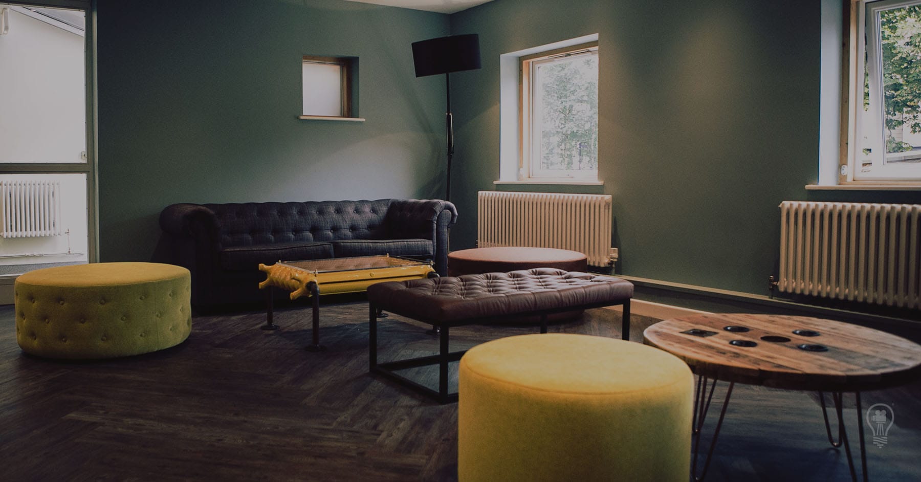 The seating area in Jonas Hotel reception.